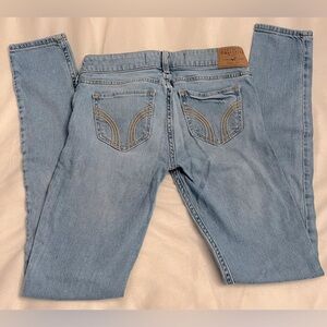 Hollister Women’s Size 1 Regular 25x31 Light Blue Low-rise Skinny Jeans